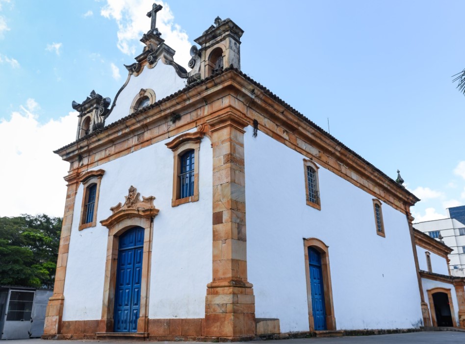 empresa de energia solar em mateus leme